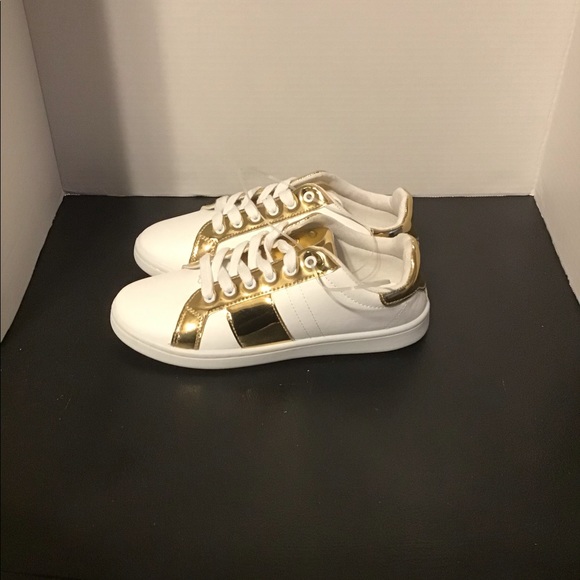 Qupid White with Gold Trim Women’s Sneakers (… - Picture 10 of 12